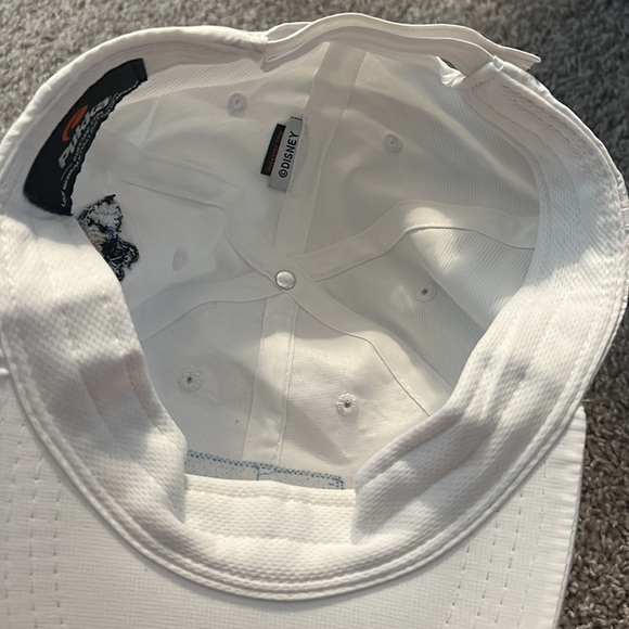 Pukka Disney golf hat - Picture 7 of 7